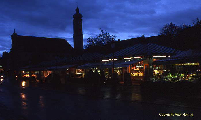 Viktualien Market at night
