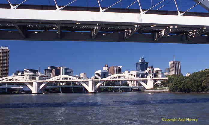 Victoria Bridge in Brisbane