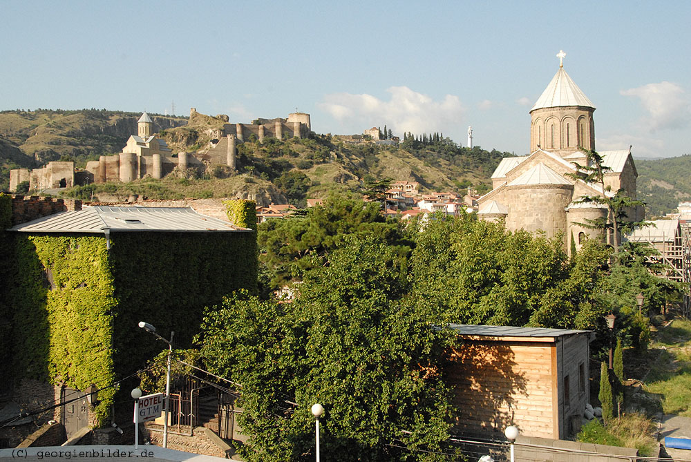 Narikala-Festung und Metechi-Kirche