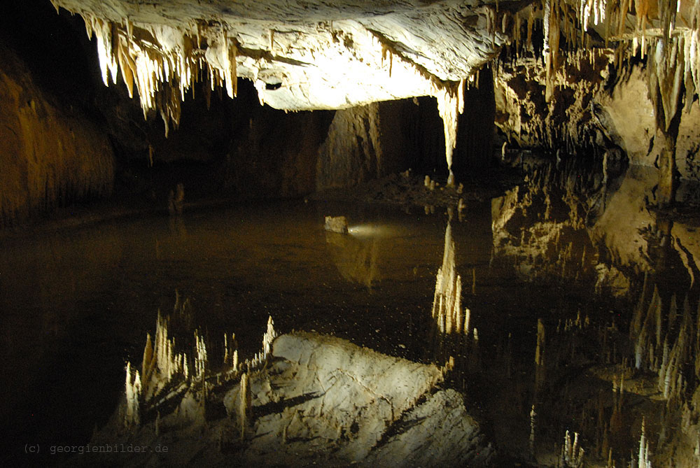 Prometheus-Höhle