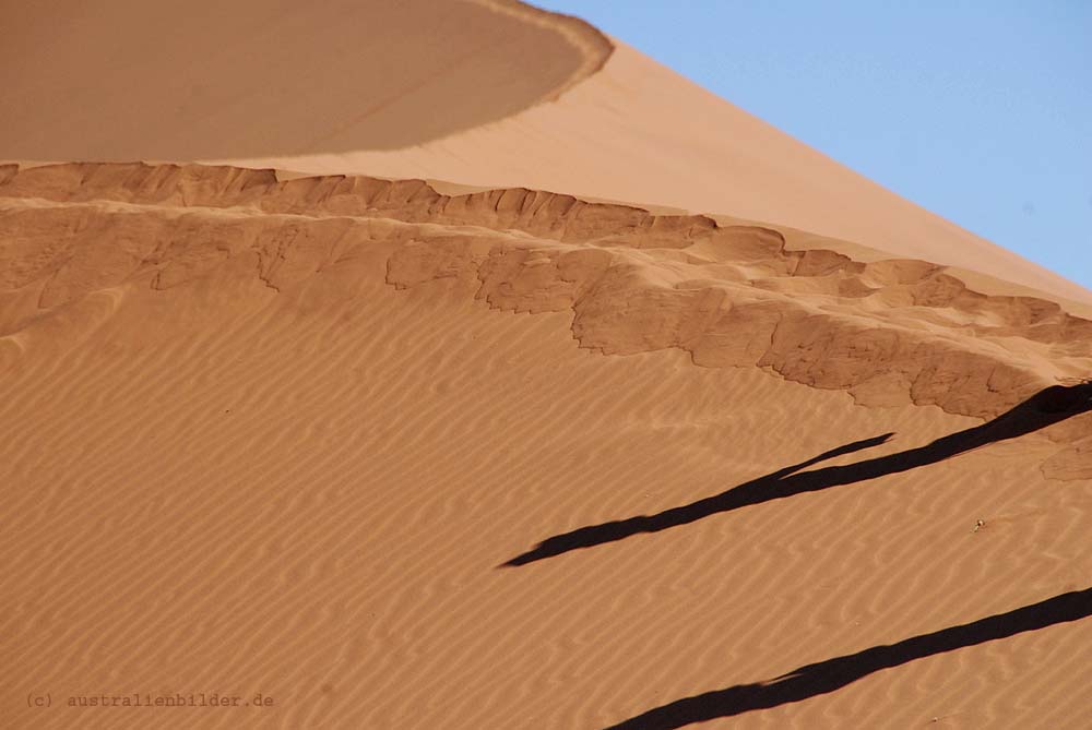 Düne mit Wandererschatten